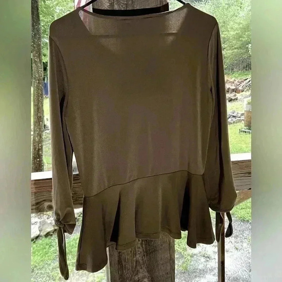 Banana Republic Tops - Banana Republic Womens Green Tie Cuff 3/4 Sleeve Peplum Blouse Womens Sz S